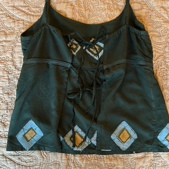 “Creative Cottons” open back top - Picture 7 of 10